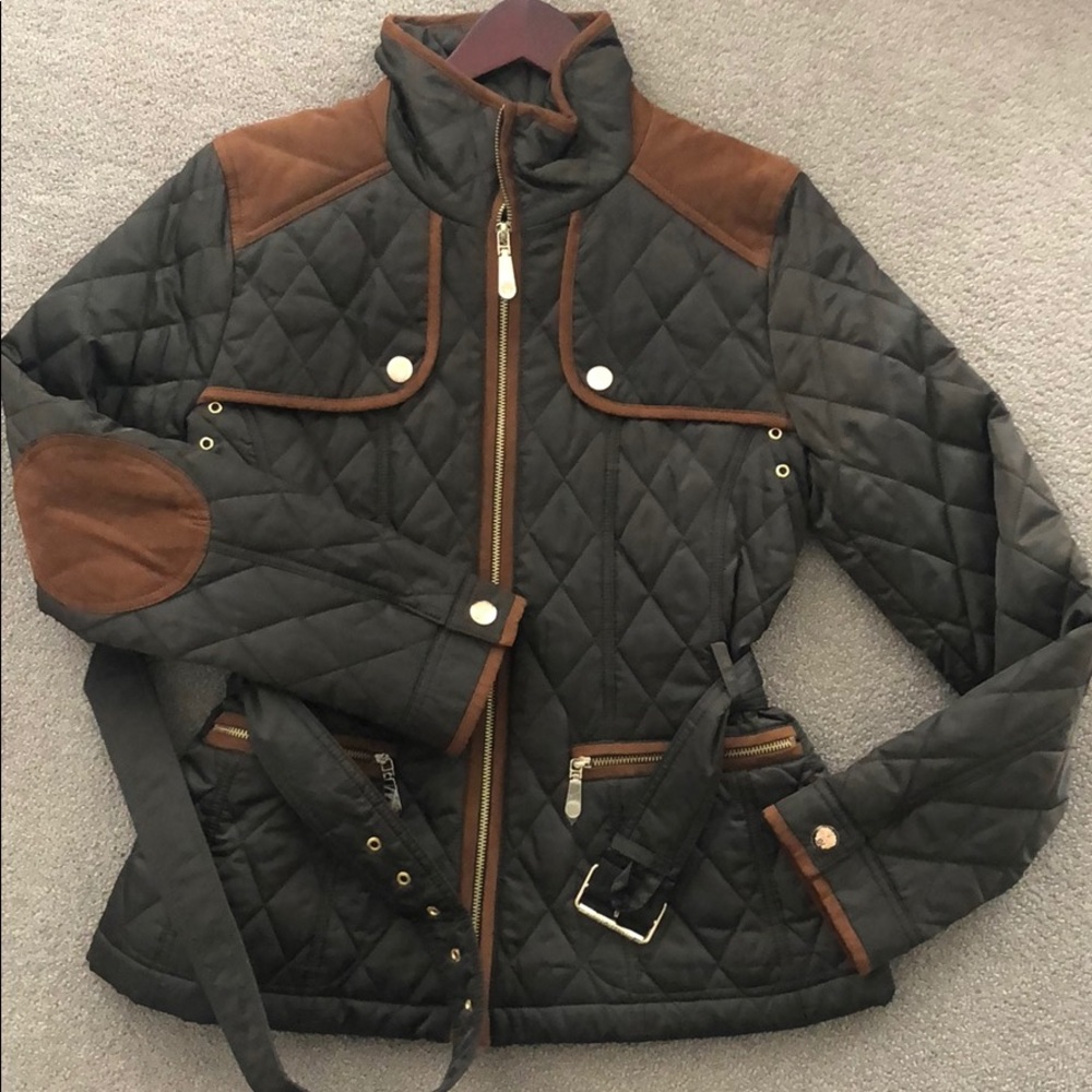 ‼️Women’s Vince Camino quilted olive coat‼️